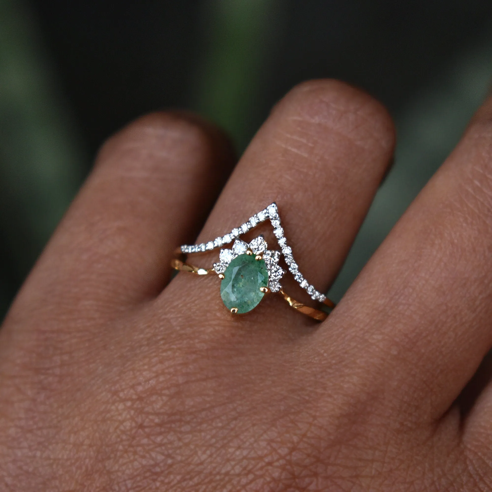 0.75Ct Oval Green Quartz CROSSOVER Set