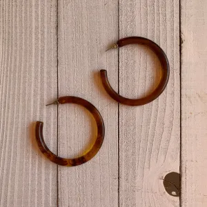 Acetate Tortoise Hoops Earrings 260-02 | Erika Williner Designs