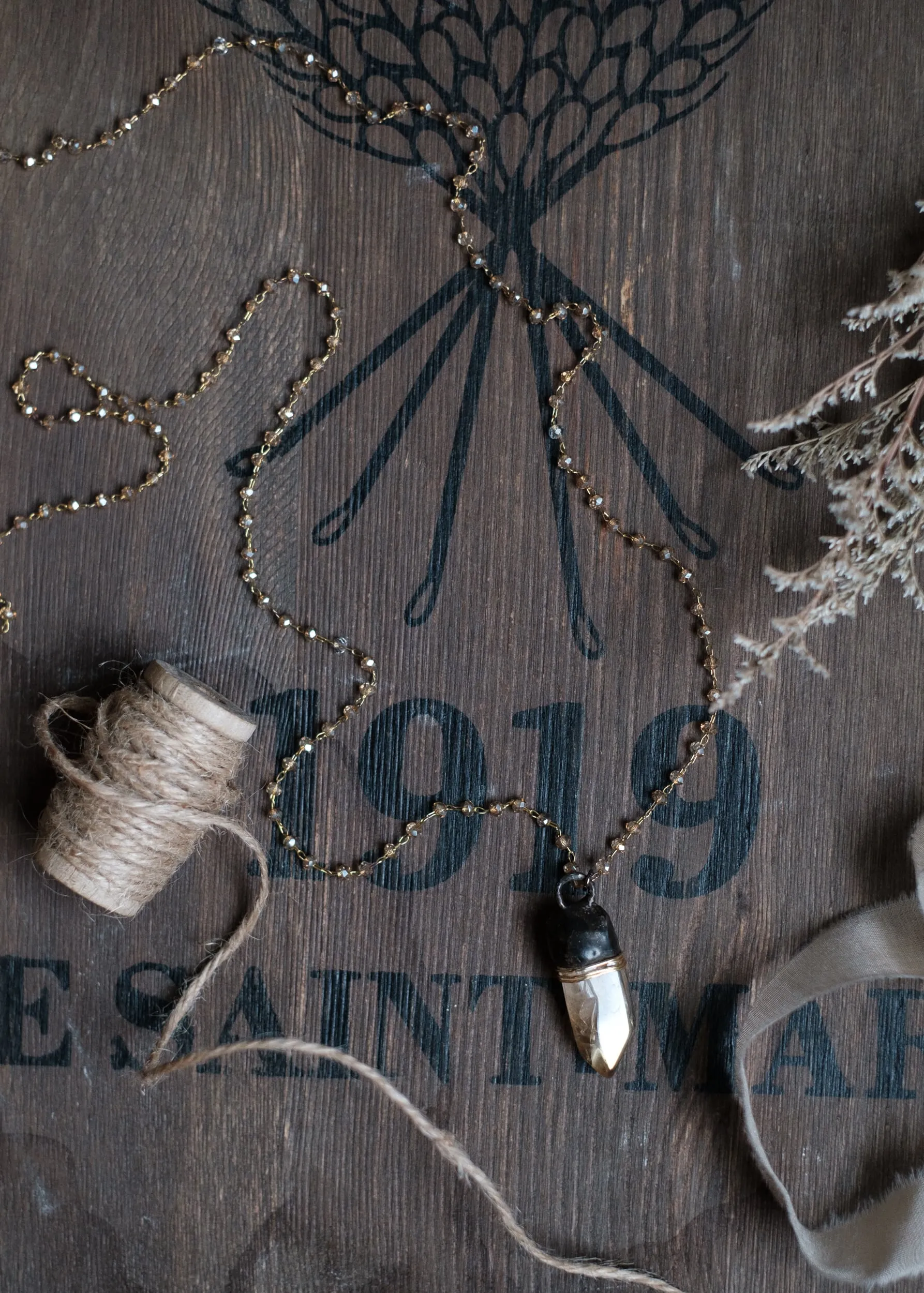 Alice Necklace