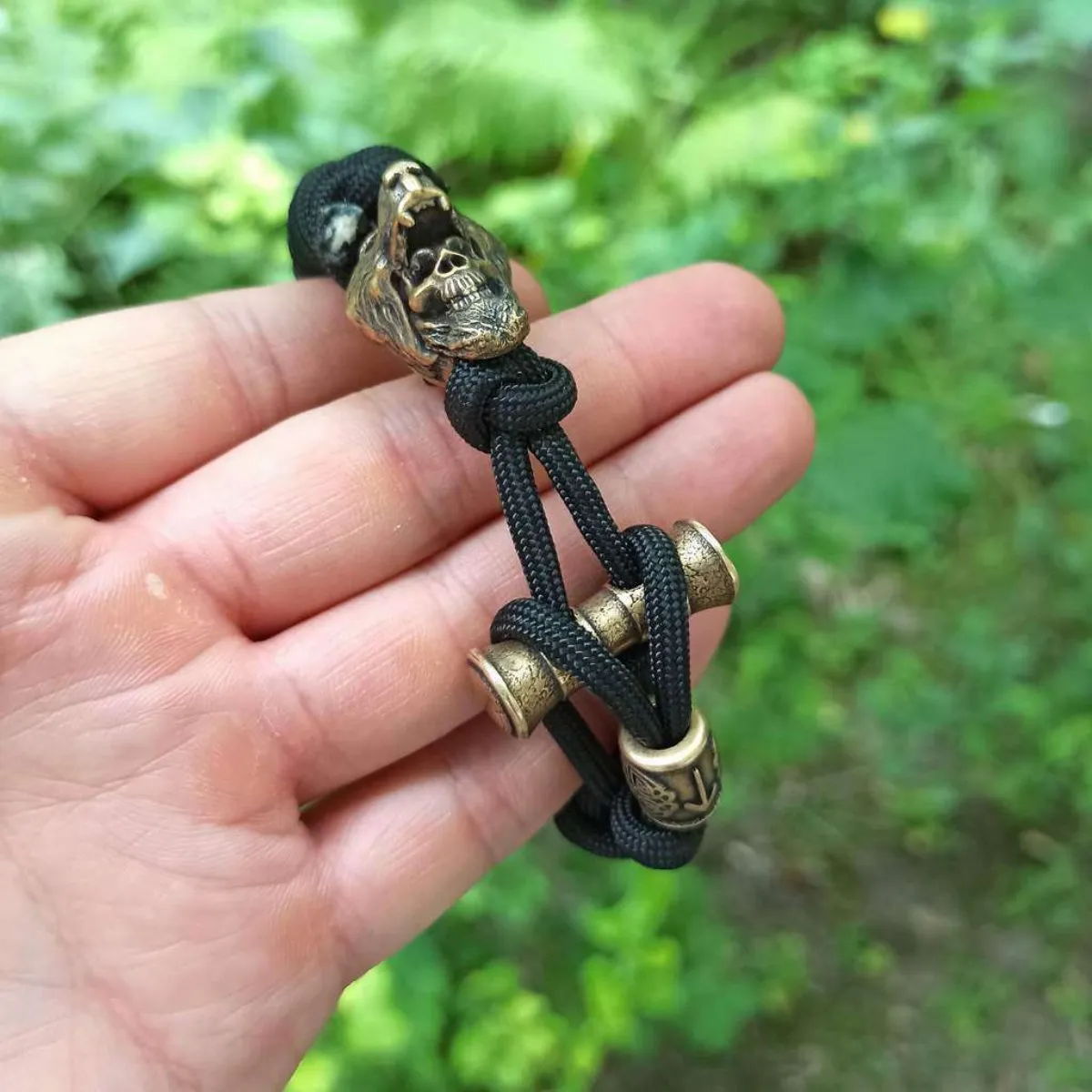 Berserker skull paracord bracelet