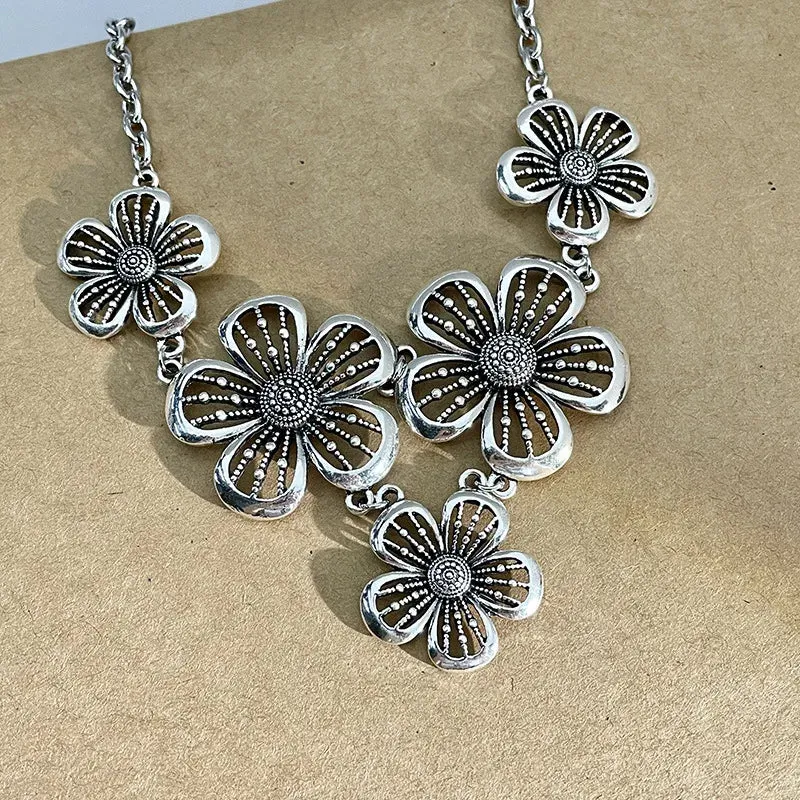 Bohemian Flower Pendant Necklace