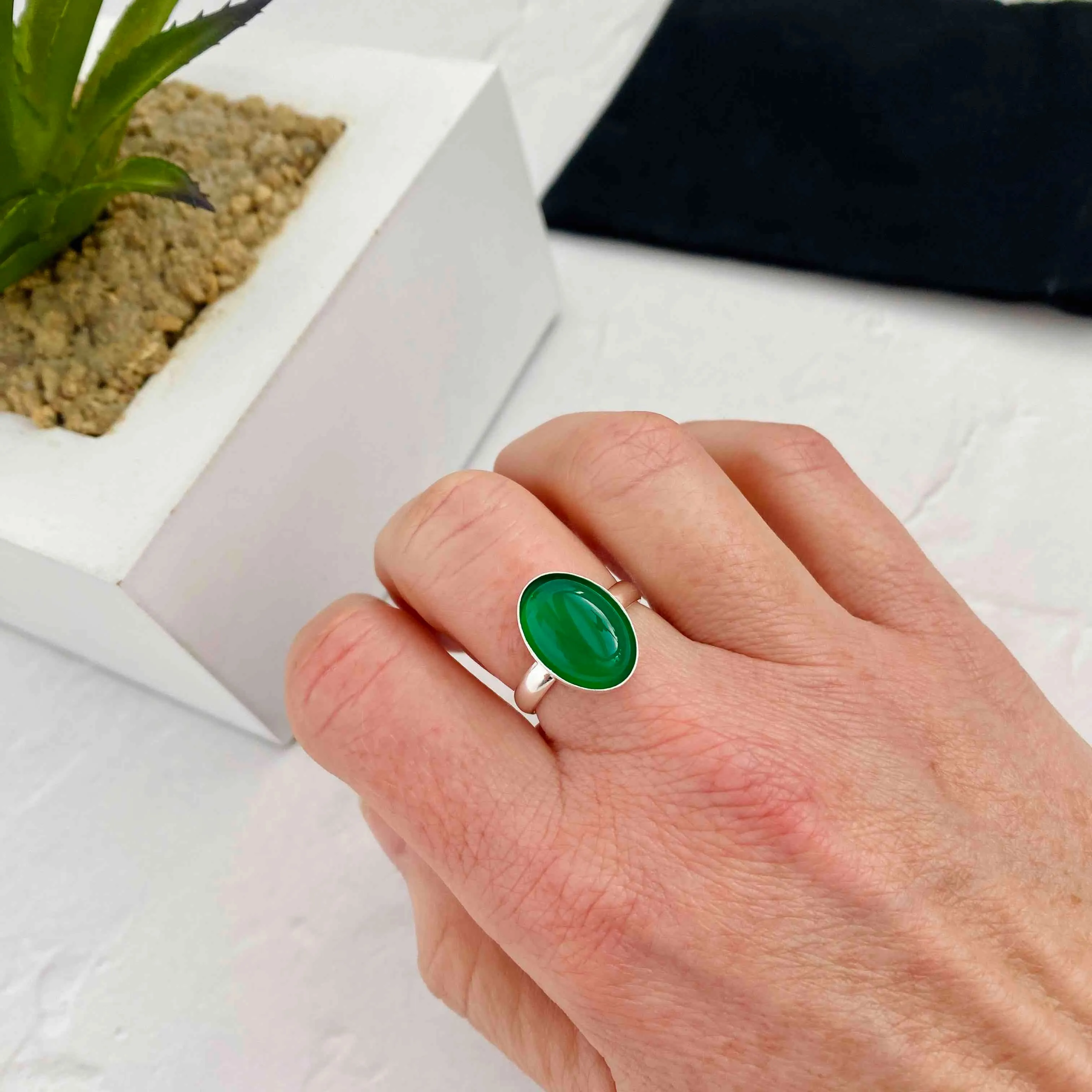 Emerald Green Agate Gemstone Ring - Adjustable