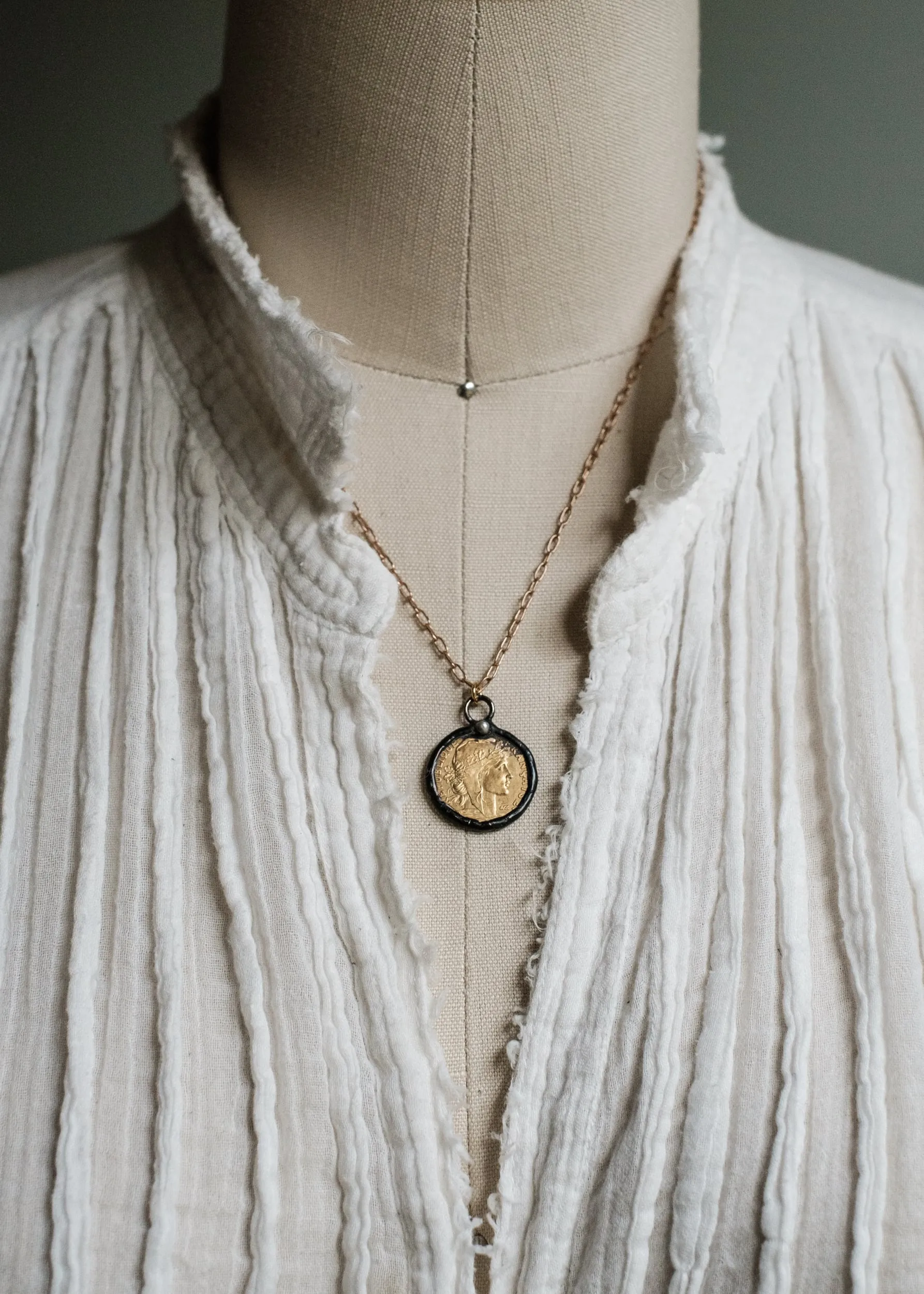 Gallicus Necklace