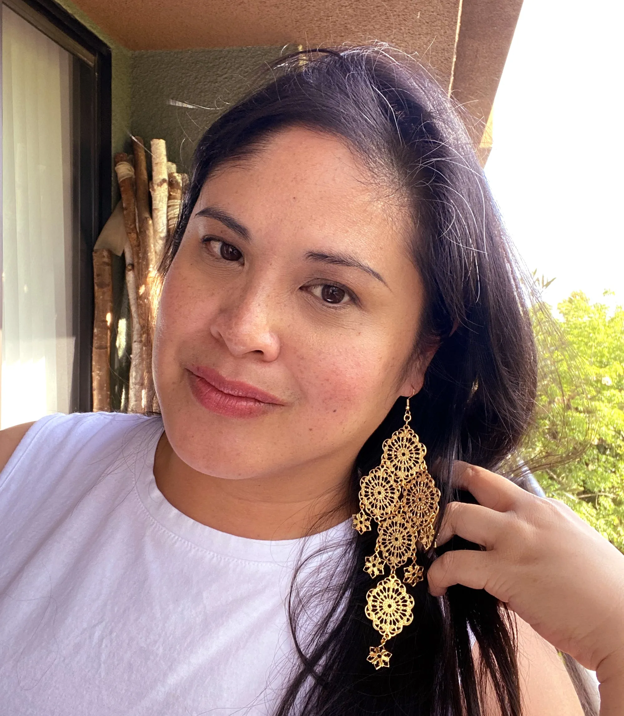 Gold medium estrella earrings