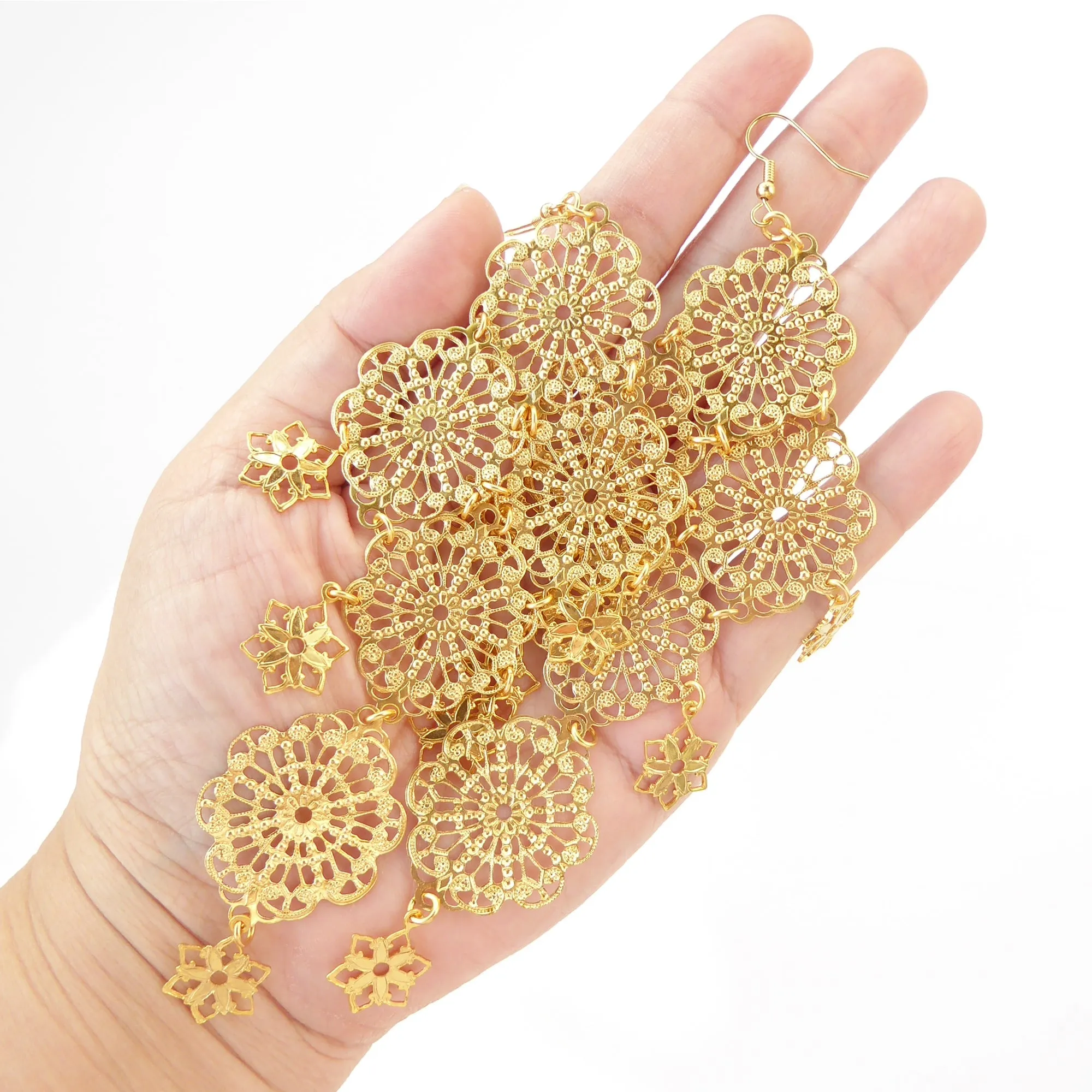 Gold medium estrella earrings