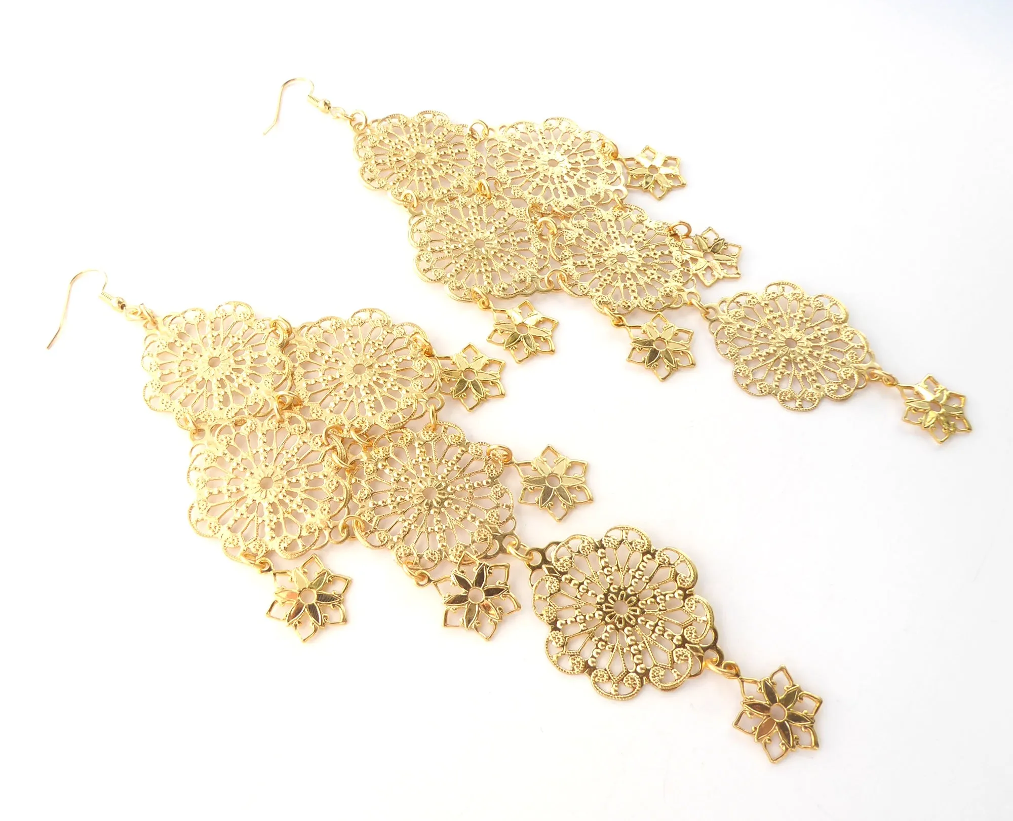 Gold medium estrella earrings