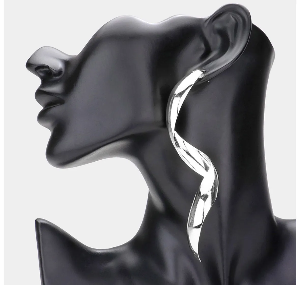 JANE STATEMENT EARRINGS