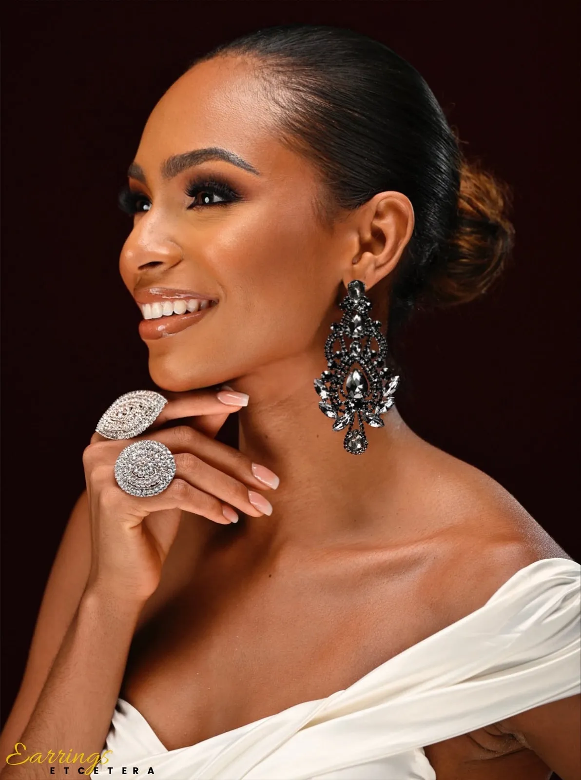 JODIE STATEMENT EARRINGS