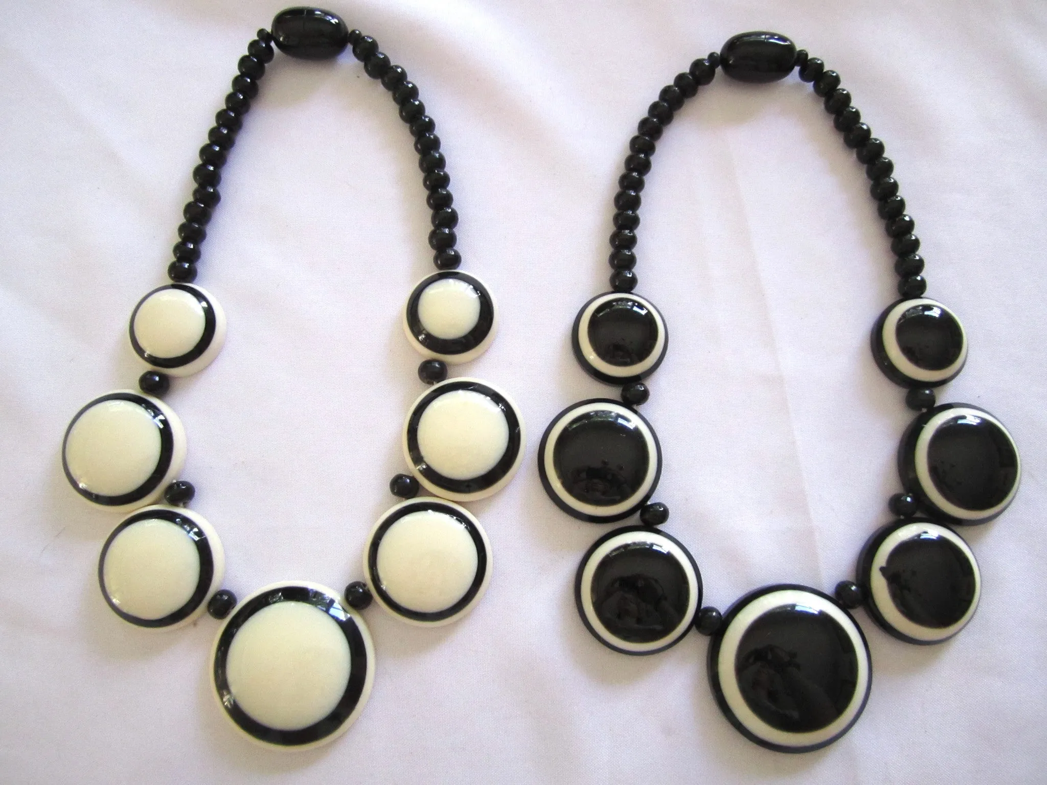 Nepal Bone Black   White Necklaces