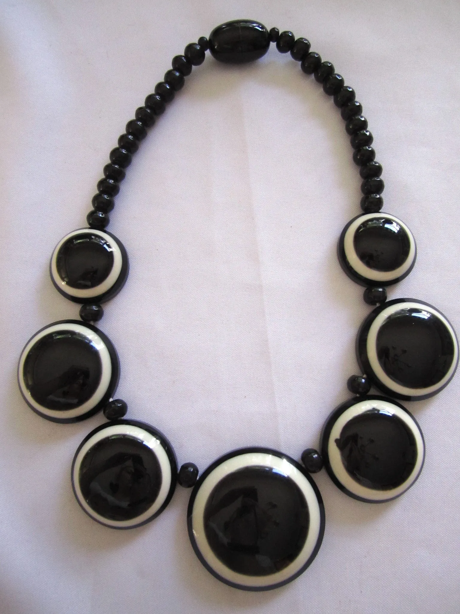 Nepal Bone Black   White Necklaces
