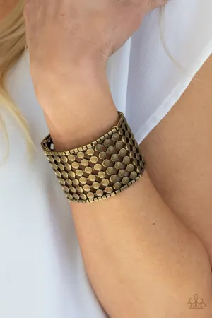 Paparazzi - Cool and CONNECTED - Brass Bracelet