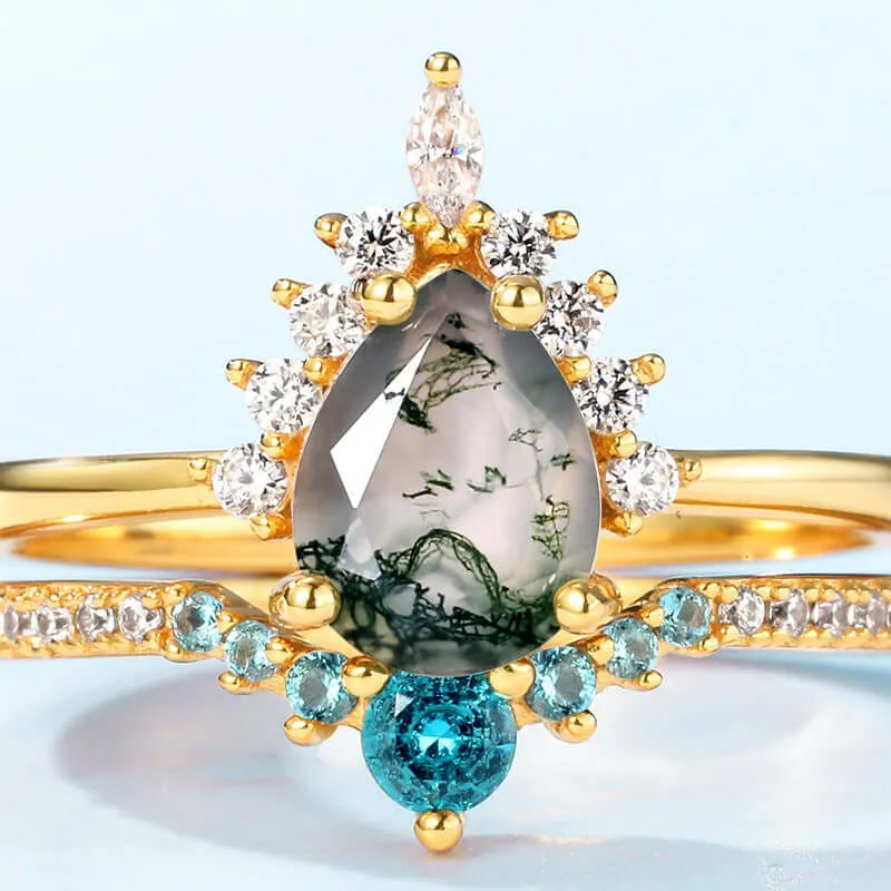 Pear-shaped Moss Agate Stone with Diamonds Ring