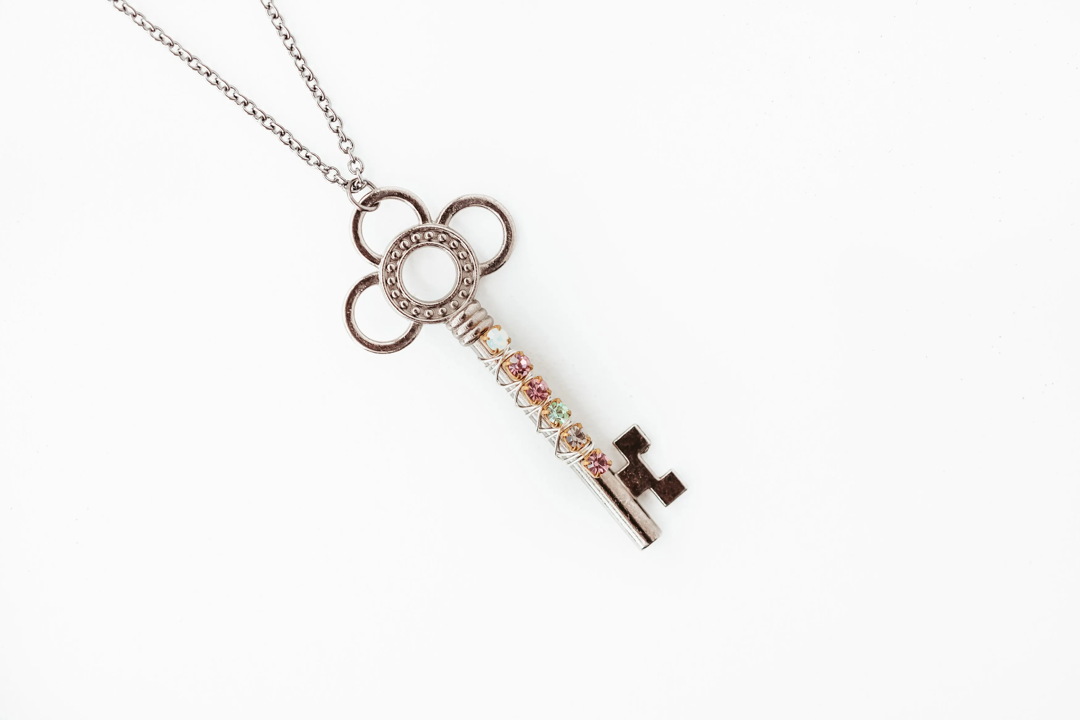 Rhinestone Wrapped Skeleton Key Necklace in Gunmetal