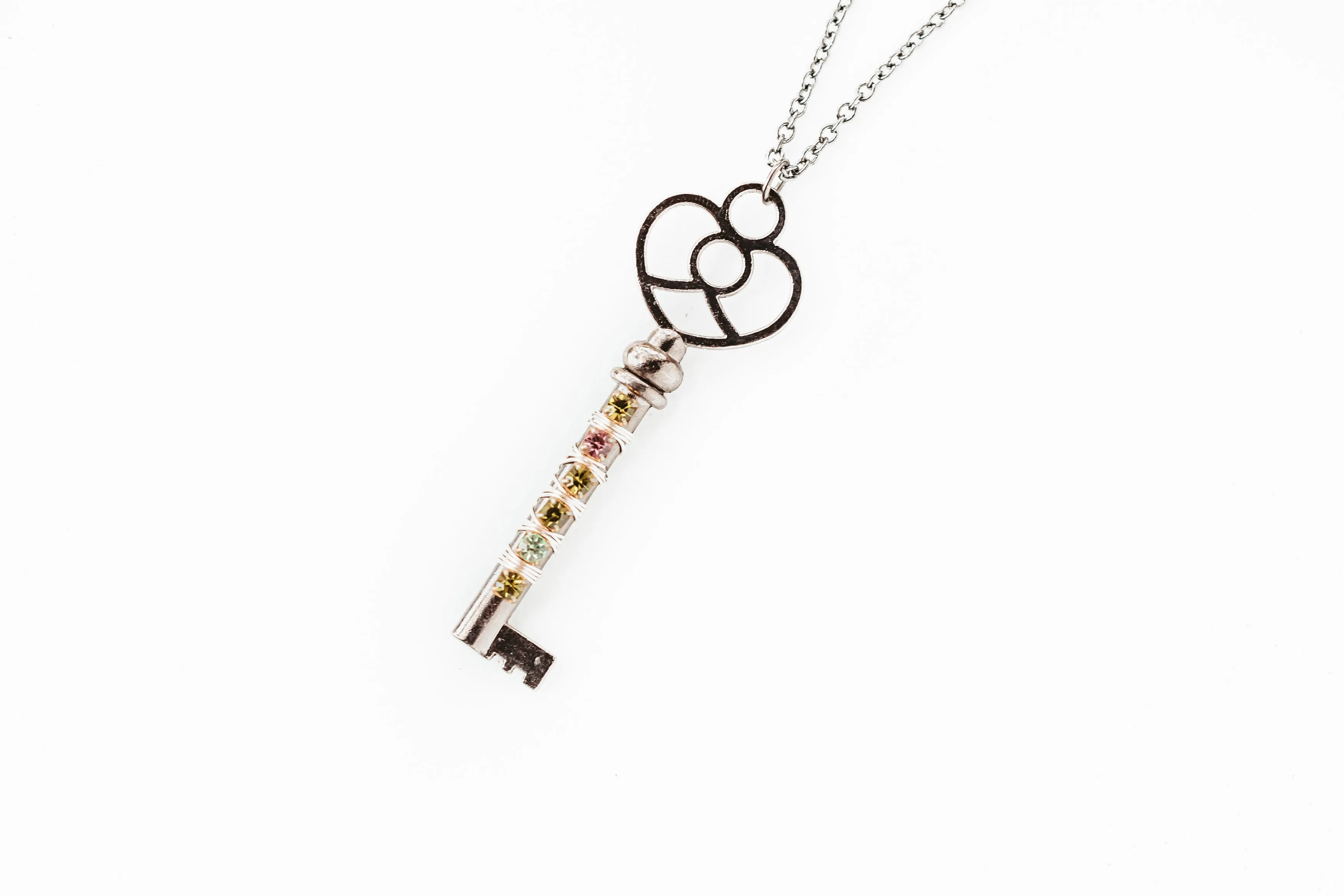 Rhinestone Wrapped Skeleton Key Necklace in Gunmetal