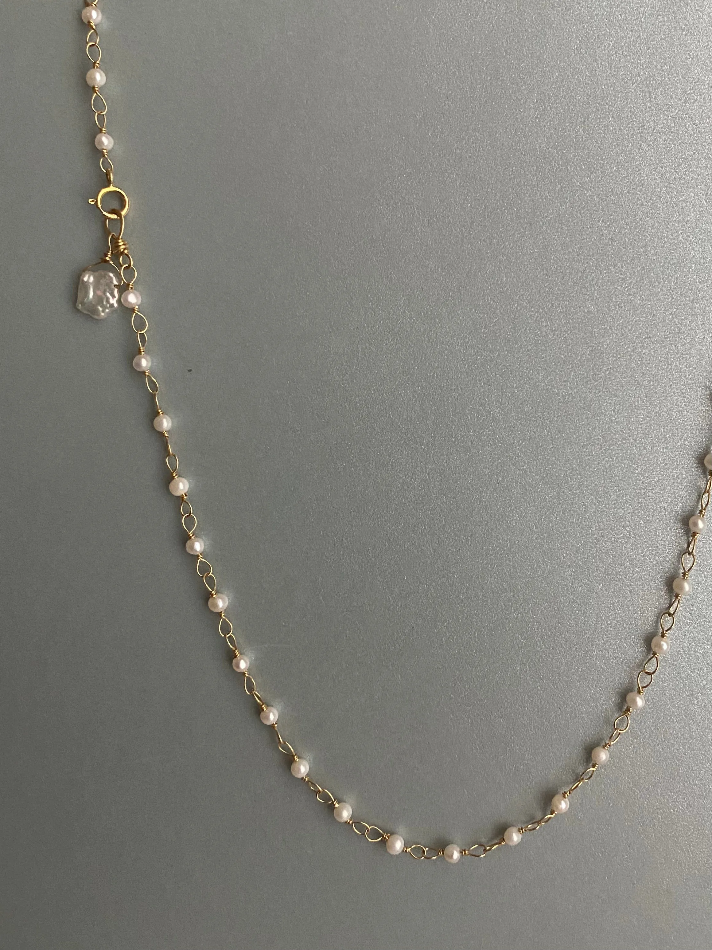 The Hand Tied Pearl Necklace & The Delicate Necklace With Circles and Pearls, 18k Gold
