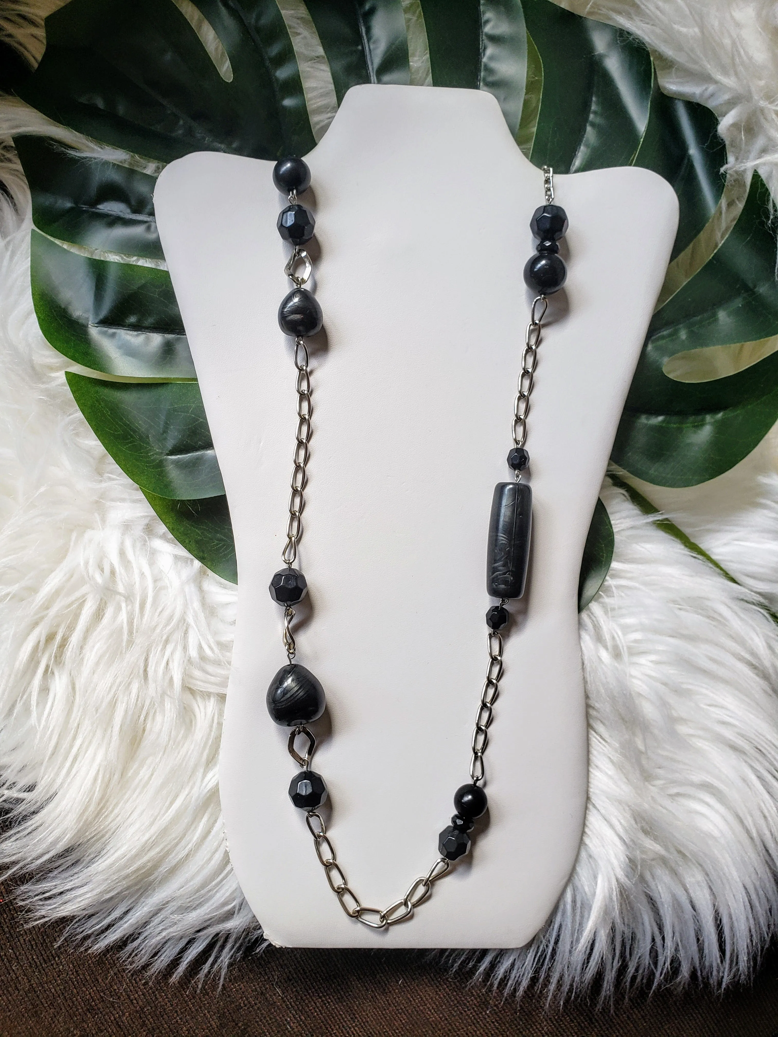Vintage - Black Statement Necklace