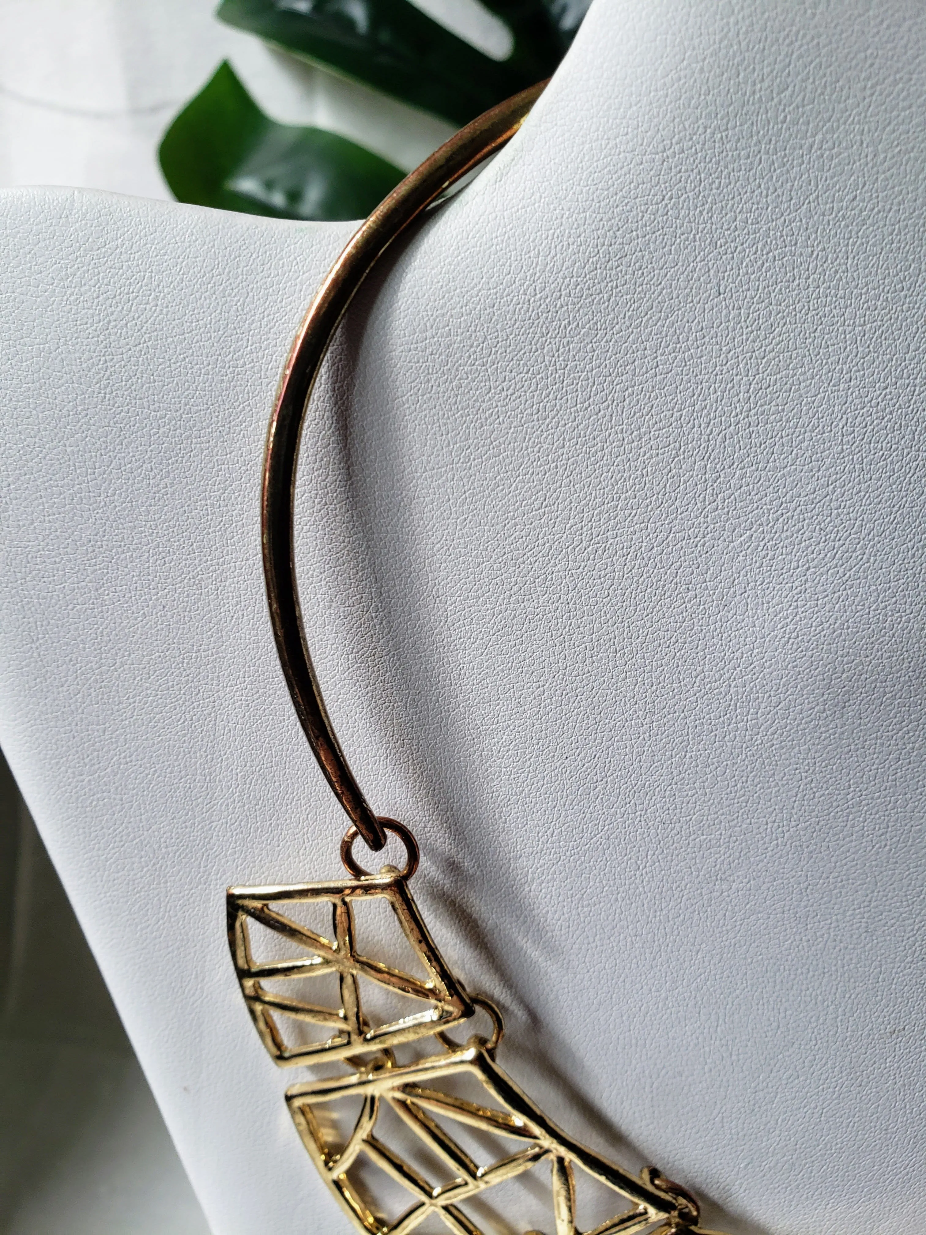 Vintage - Gold Geometric Statement Necklace