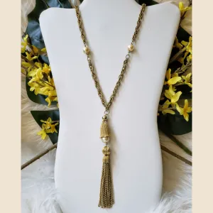 Vintage - Gold Tassel and Pearl Necklace