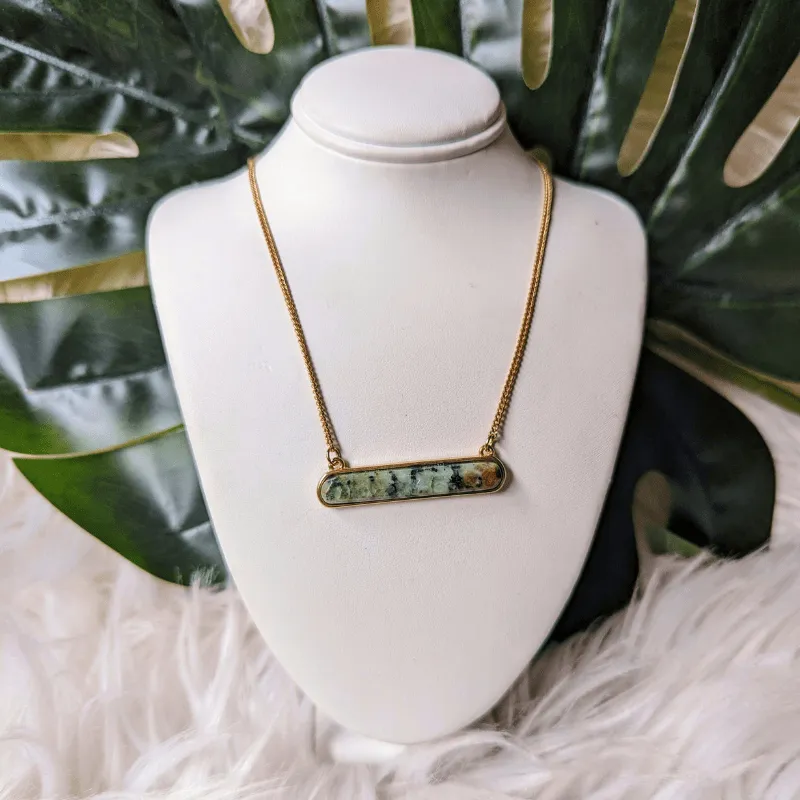 Vintage - Green Bar Pendant Necklace