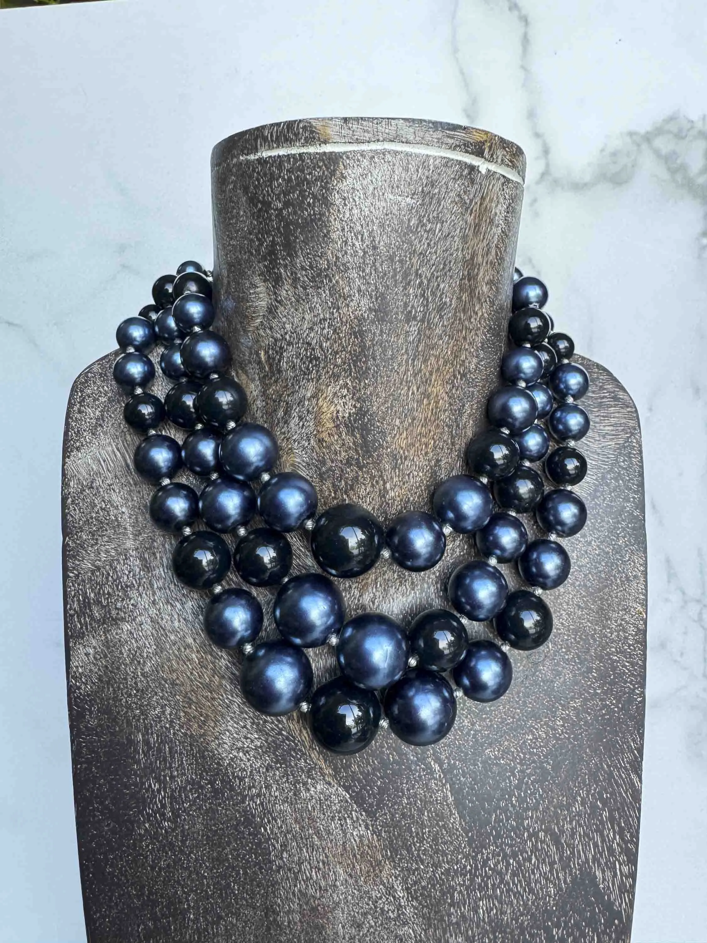 Vintage Multi-Strand Beaded Necklace – Midnight Glamour