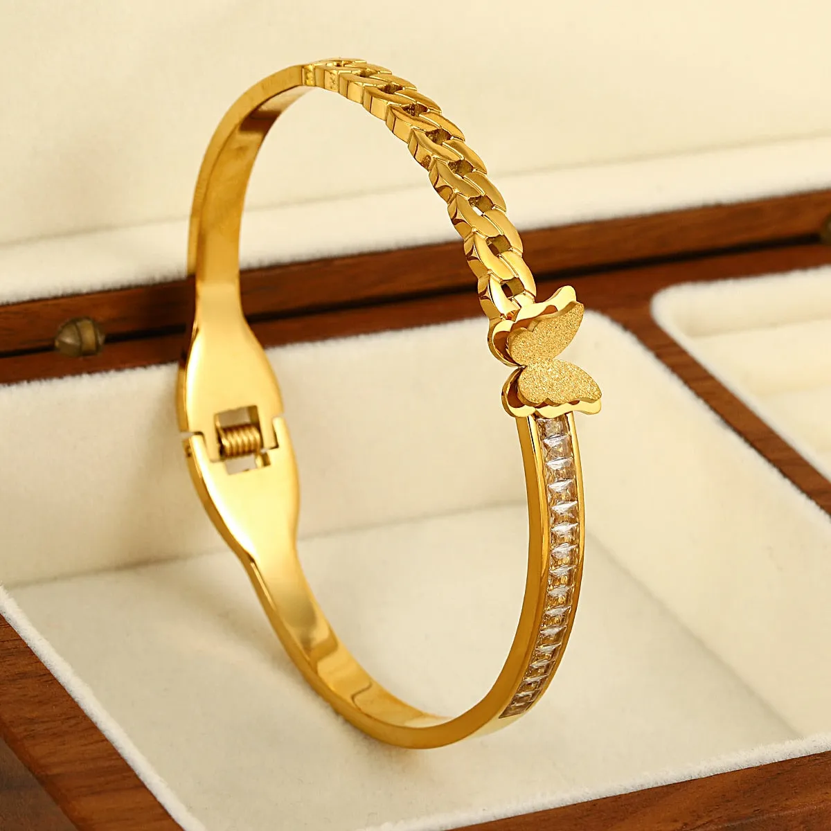 Zircon Heart Bamboo Bangle Bracelet for Women Wedding Jewelry